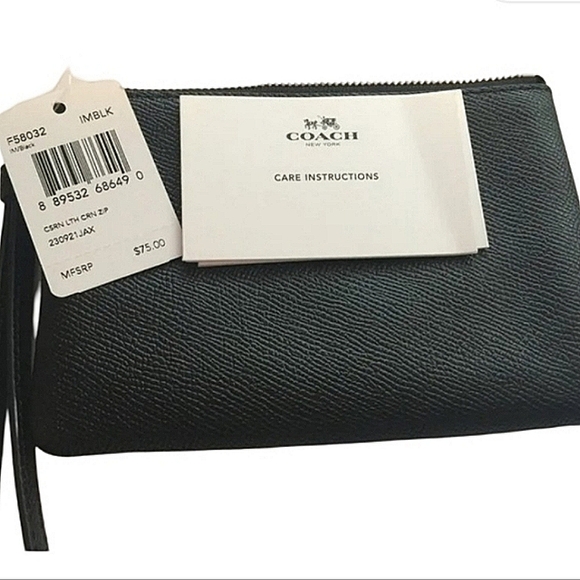 Coach Crossgrain Leather Corner Zip Wristlet - Black, 6.25" L, 4" H, 0.5" D - Picture 3 of 5